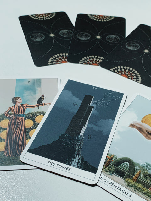 The Hidden Message - Tarot deck